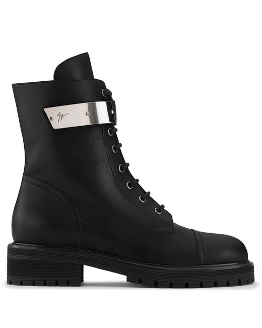 Giuseppe Zanotti Outseason